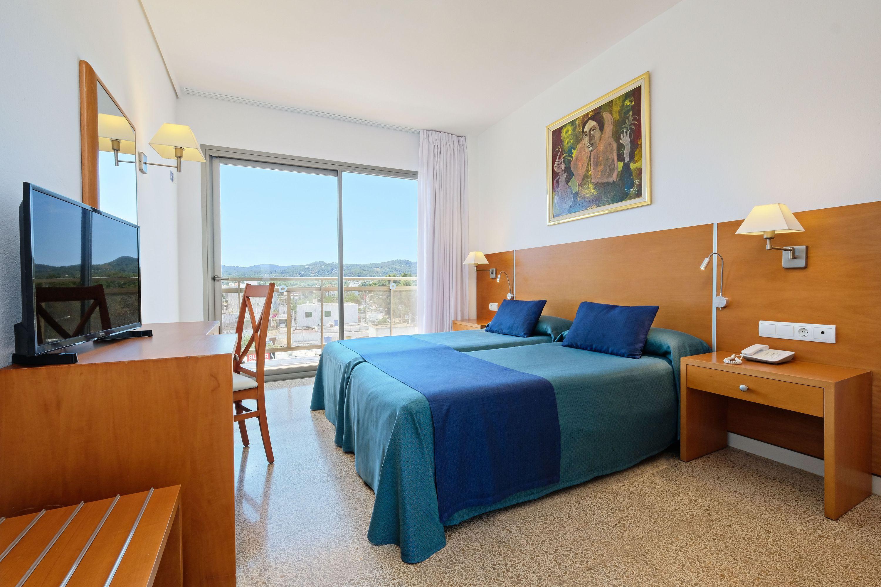 Azuline Hotel S'Anfora & Fleming (Adults Only) Sant Antoni de Portmany Екстериор снимка