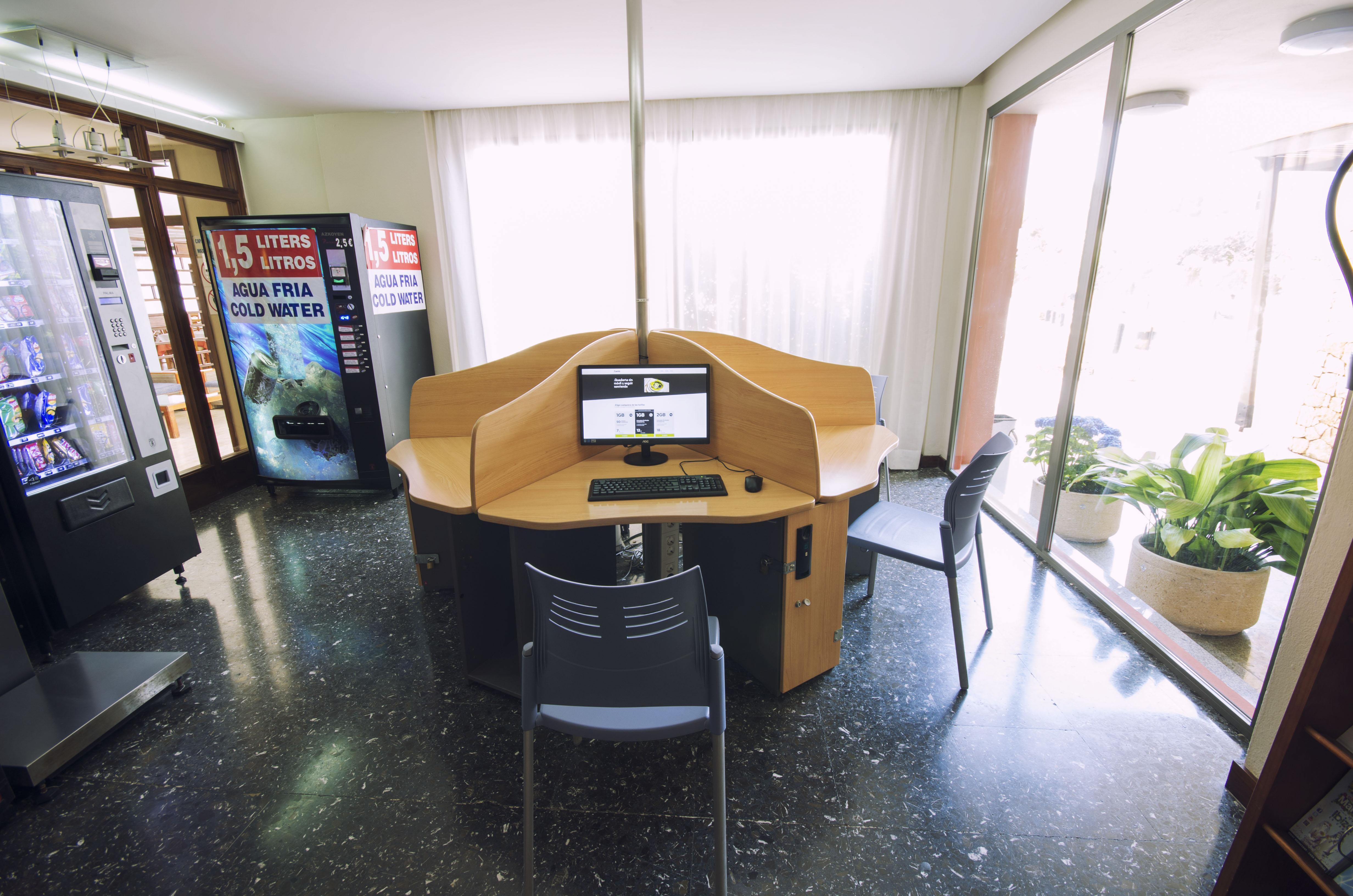 Azuline Hotel S'Anfora & Fleming (Adults Only) Sant Antoni de Portmany Екстериор снимка