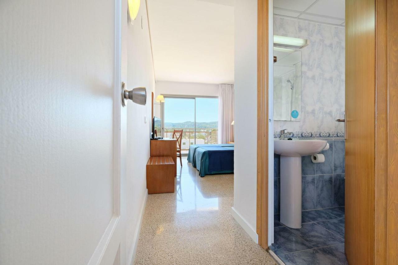 Azuline Hotel S'Anfora & Fleming (Adults Only) Sant Antoni de Portmany Екстериор снимка